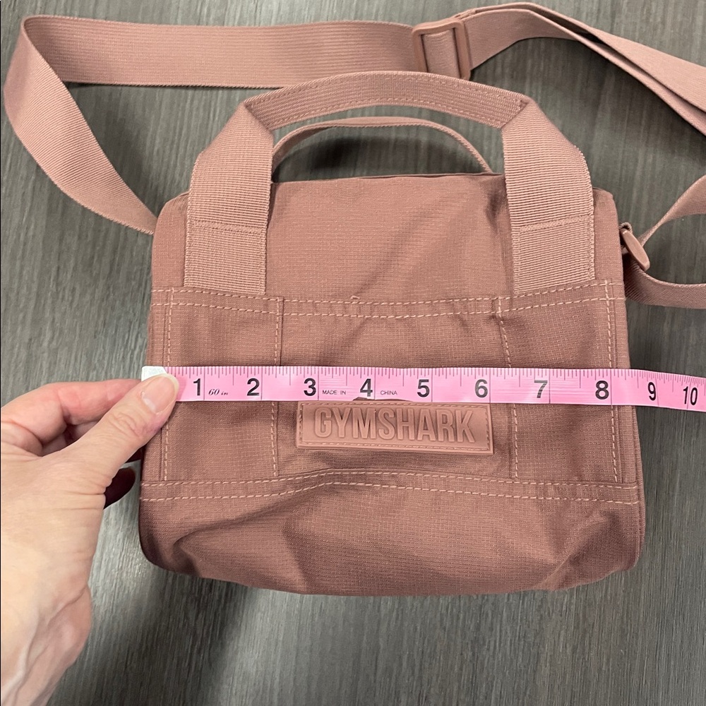 gymshark mini holdall bag  brick brown - Picture 11 of 13